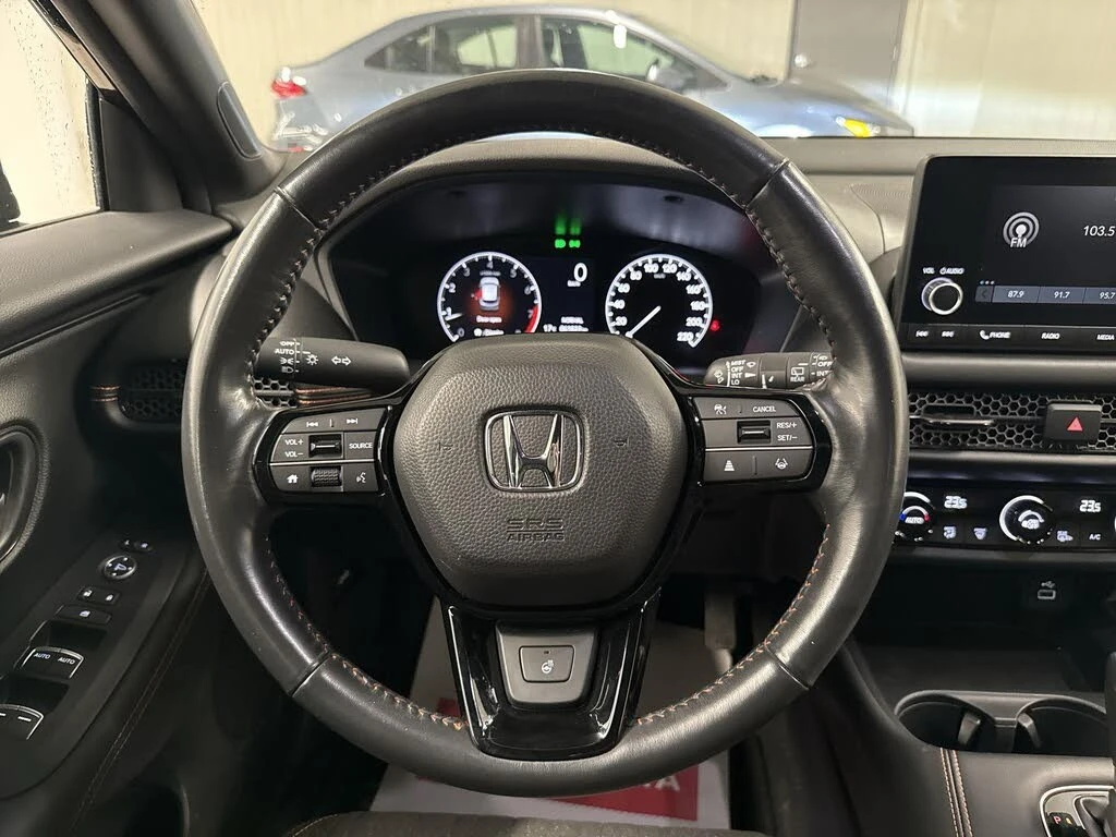 Honda Hr-v SPORT* AWD* АвтоКредит* (ЦЕНА ДО БГ), снимка 7 - Автомобили и джипове - 54113662