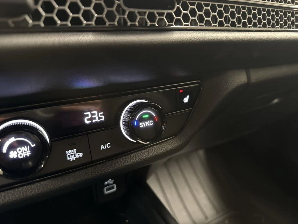 Honda Hr-v SPORT* AWD* АвтоКредит* (ЦЕНА ДО БГ), снимка 6 - Автомобили и джипове - 54113662