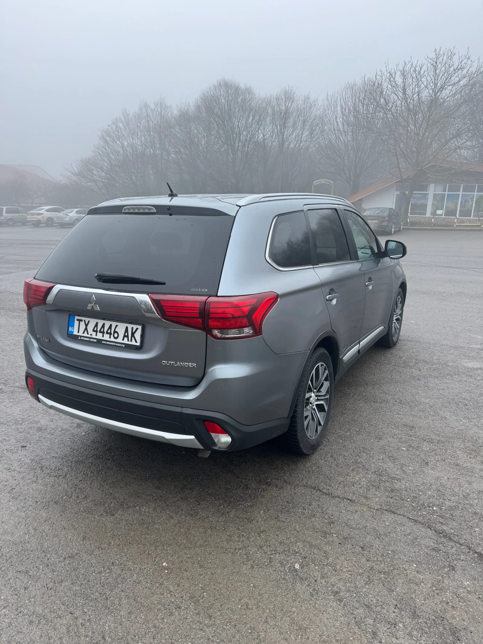 Mitsubishi Outlander, снимка 3 - Автомобили и джипове - 54748222