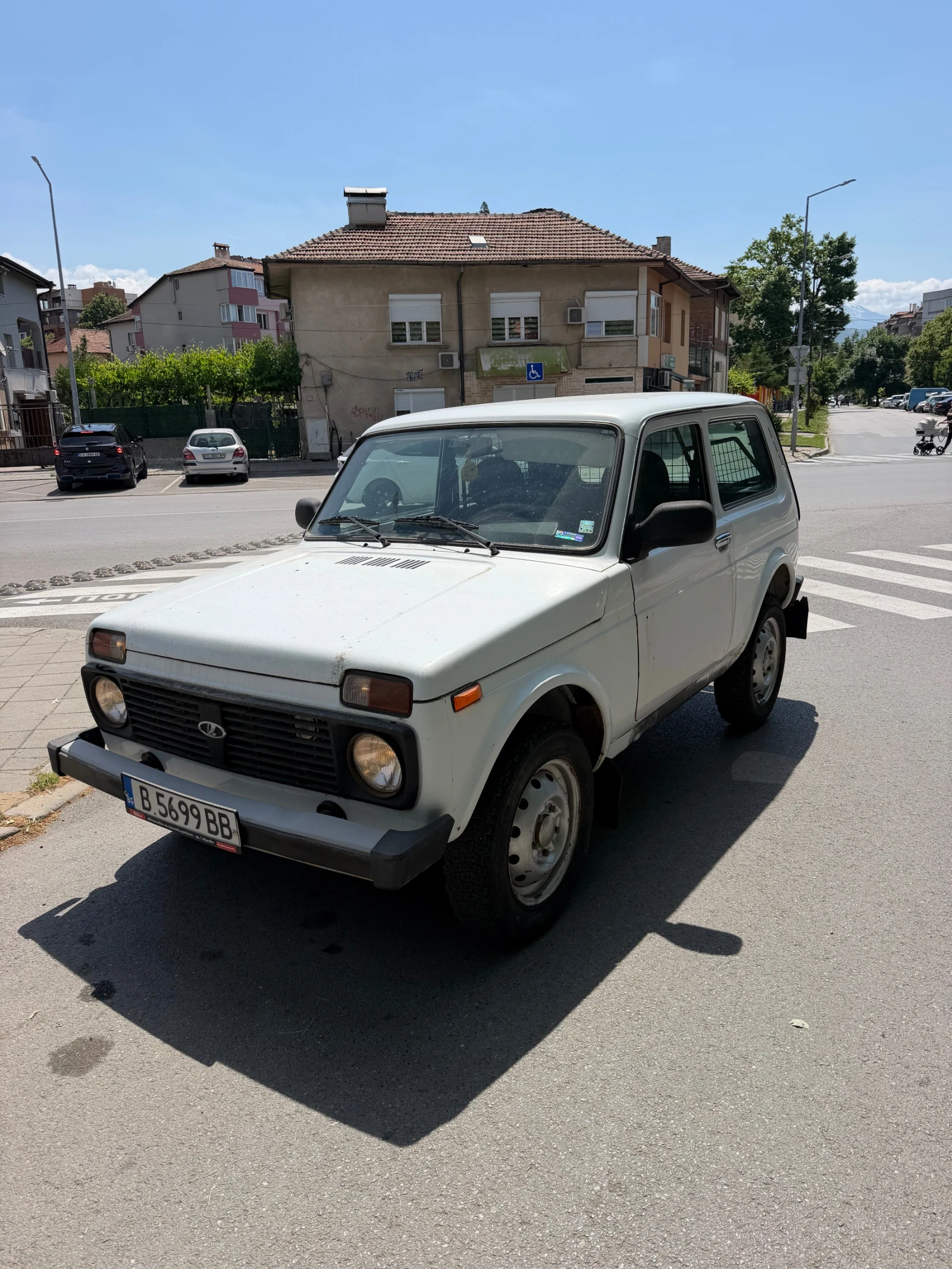 Lada Niva     Товарна версия с 2 места, снимка 3 - Автомобили и джипове - 54981035