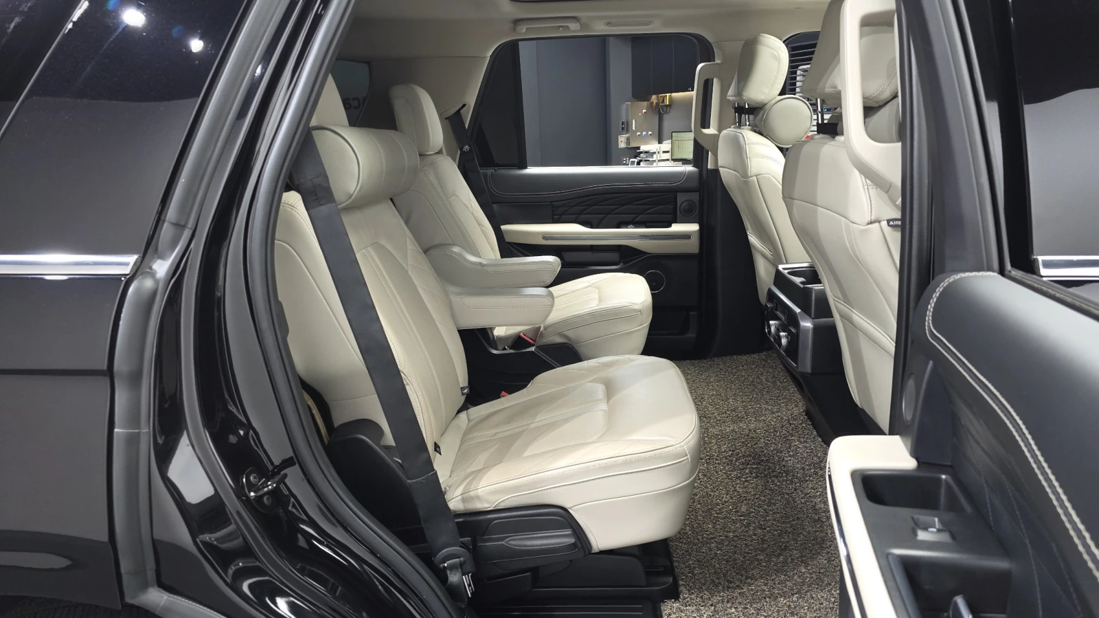 Ford Expedition Platinum* 360* ЕЛ. БАГАЖНИК* BLIND SPOT* ЛЮК* КРАЙ, снимка 12 - Автомобили и джипове - 55594075