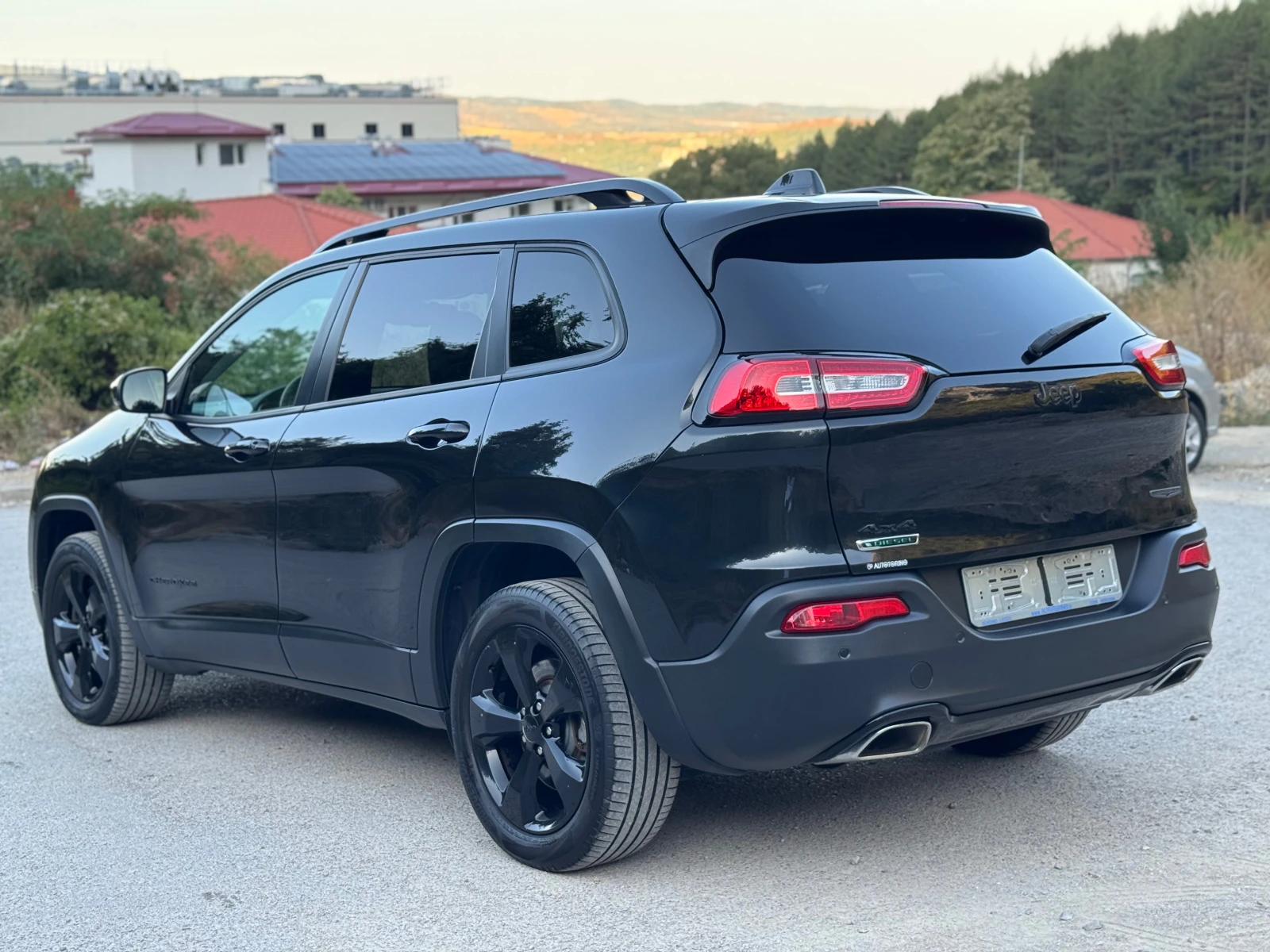 Jeep Cherokee 2.2d * NAVI* 4x4, снимка 6 - Автомобили и джипове - 55933942