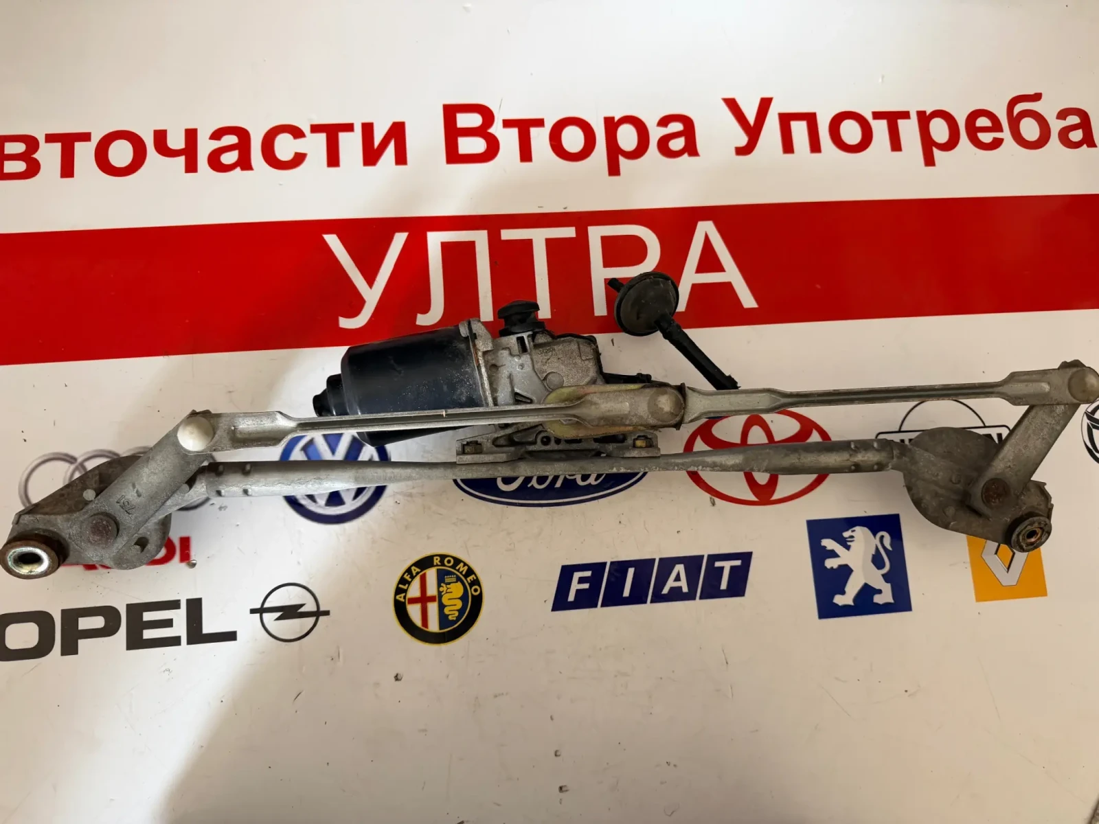 85110-1A040  моторче с механизъм предни чистачки Toyota Corolla E12 DENSO 159200-5171, снимка 2 - Части - 54220997