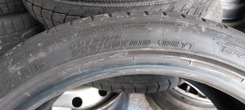 Гуми Летни 225/40R18, снимка 8 - Гуми и джанти - 32903377