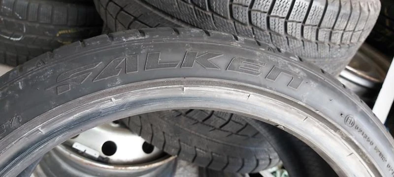 Гуми Летни 225/40R18, снимка 5 - Гуми и джанти - 32903377