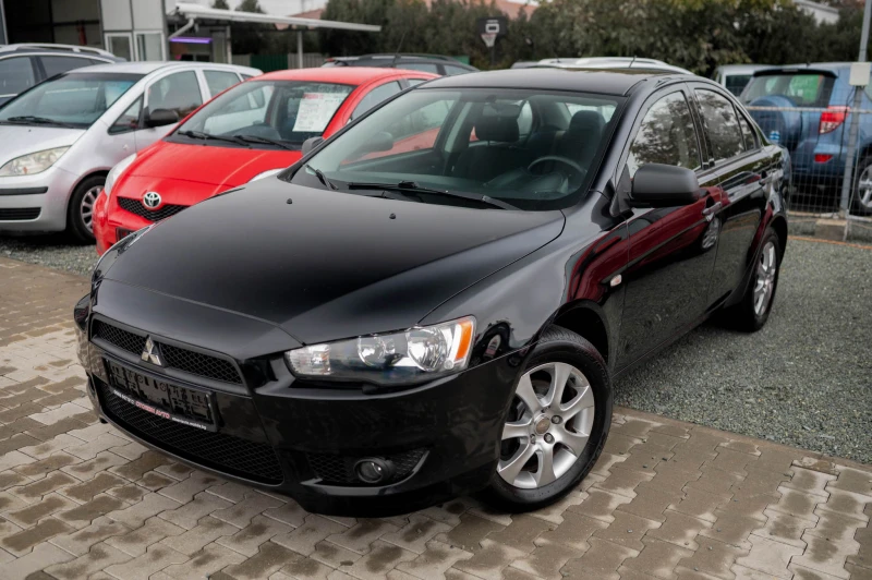 Mitsubishi Lancer 1.5* 109* седан* бензин, снимка 2 - Автомобили и джипове - 43117494