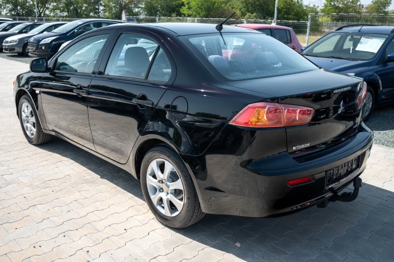 Mitsubishi Lancer 1.5*109*седан*бензин, снимка 7 - Автомобили и джипове - 43117494