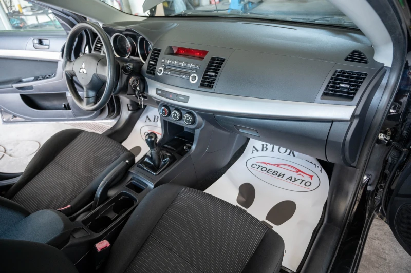 Mitsubishi Lancer 1.5*109*седан*бензин, снимка 11 - Автомобили и джипове - 43117494