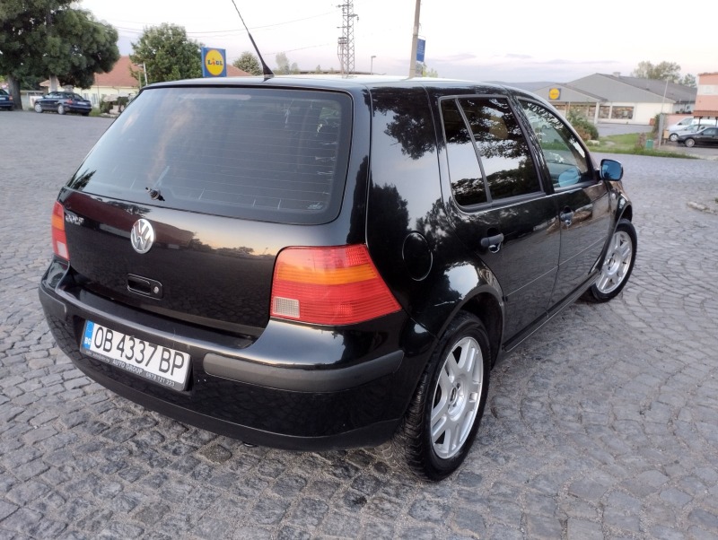 VW Golf  Golf 4, снимка 3 - Автомобили и джипове - 46282181