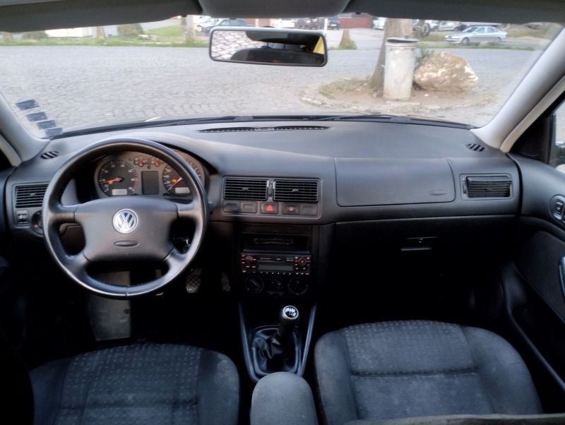 VW Golf  Golf 4, снимка 12 - Автомобили и джипове - 46282181