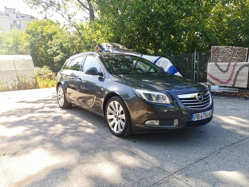 Opel Insignia Навигация, газ, 4х4, Автоматик, снимка 1 - Автомобили и джипове - 46910880