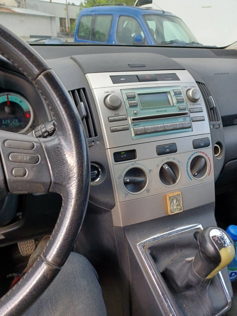 Toyota Corolla verso, снимка 2 - Автомобили и джипове - 52091310