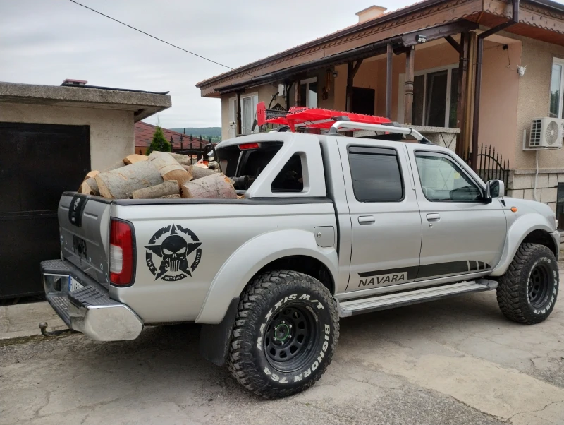 Nissan Navara 2.5, снимка 6 - Автомобили и джипове - 51826596