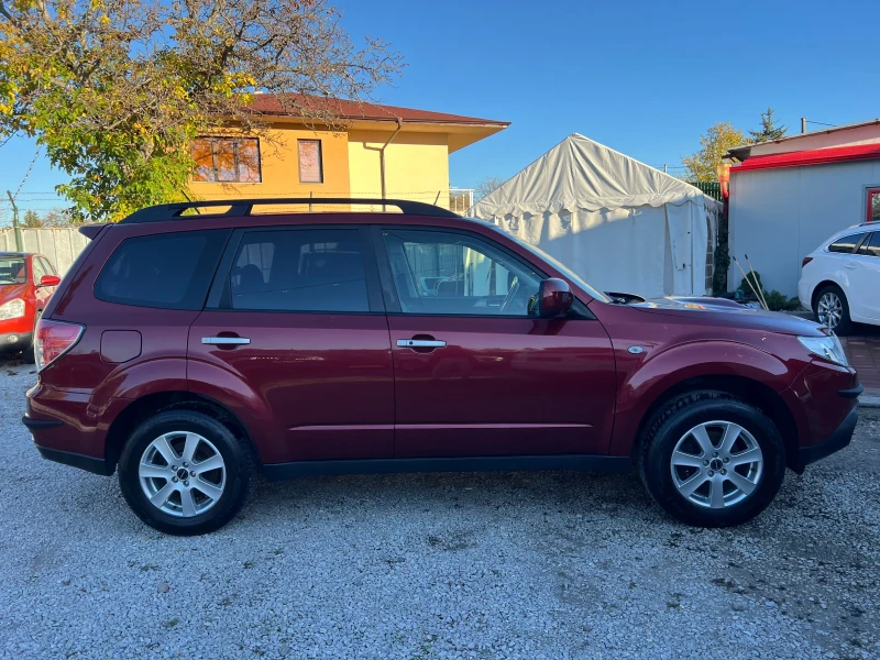 Subaru Forester 2.5Turbo AWD* ШВЕЙЦАРИЯ* КОЖА* НАВИ* , снимка 4 - Автомобили и джипове - 52238085