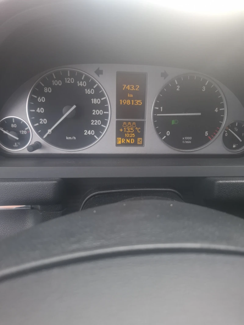 Mercedes-Benz B 200, снимка 6 - Автомобили и джипове - 52724330