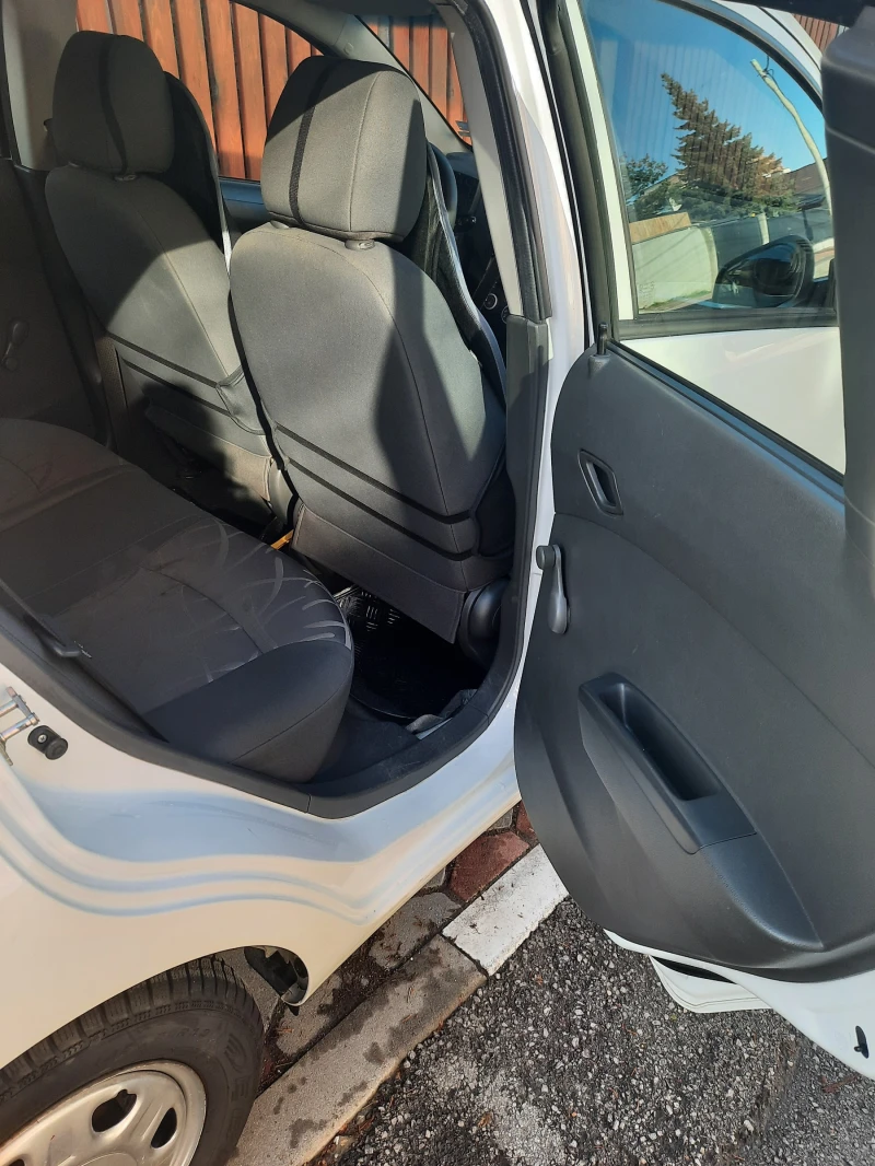 Chevrolet Spark, снимка 13 - Автомобили и джипове - 52799222