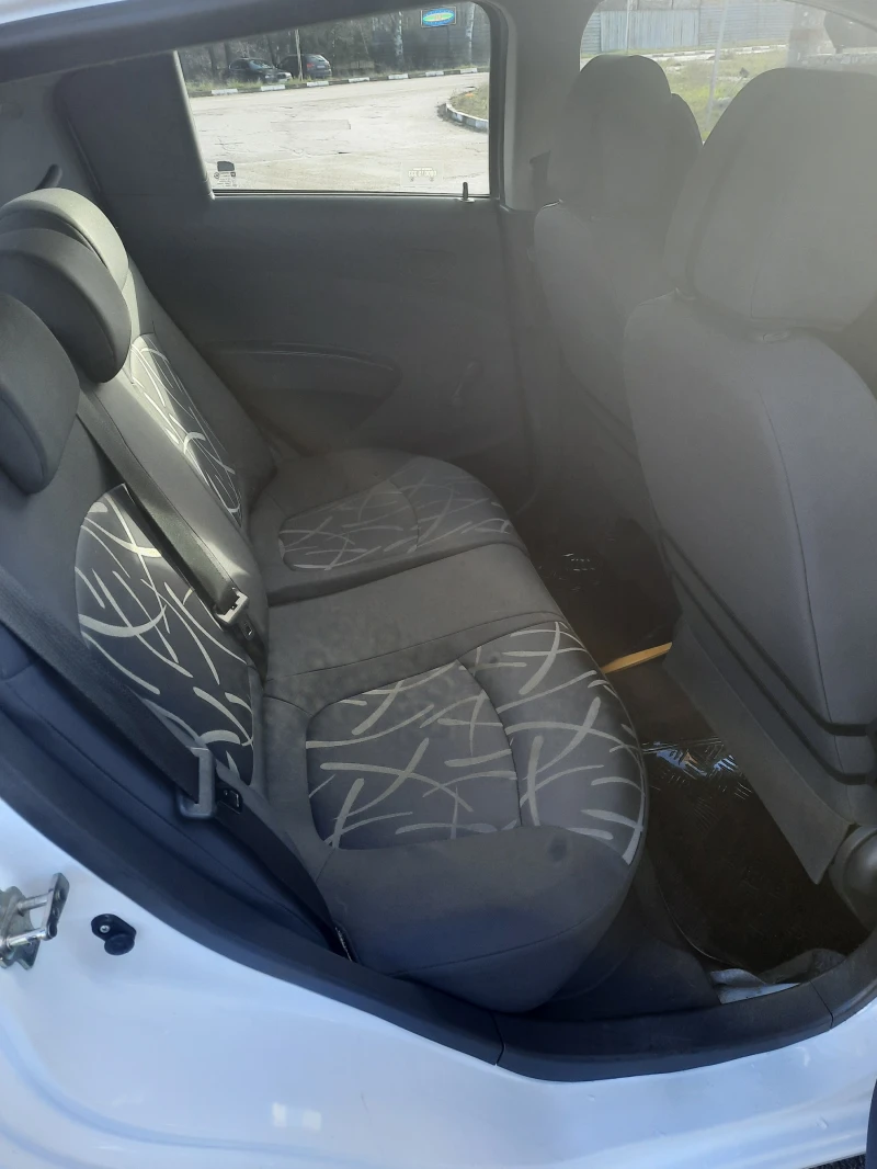 Chevrolet Spark, снимка 11 - Автомобили и джипове - 52799222