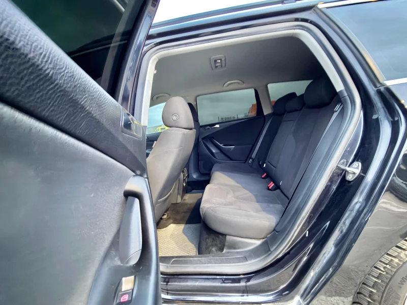 VW Passat 2.0TDI, снимка 6 - Автомобили и джипове - 52905968