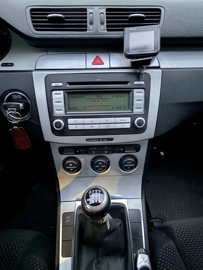 VW Passat 2.0TDI, снимка 7 - Автомобили и джипове - 52905968