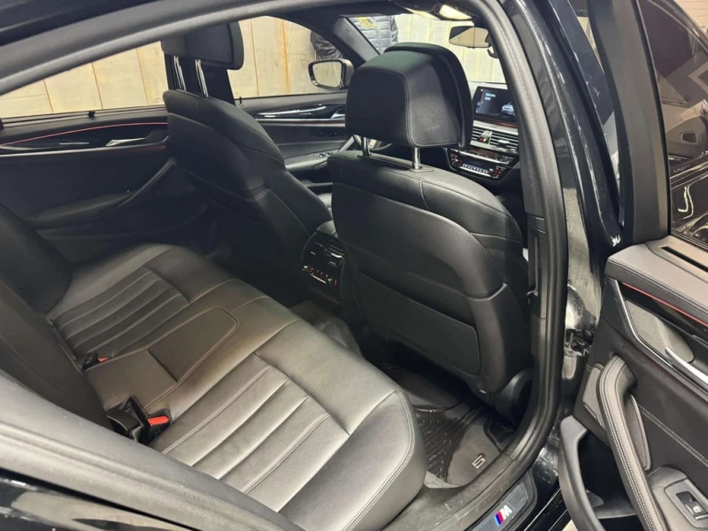 BMW 550 * xDrive * CARFAX * ЦЕНА ДО БГ, снимка 13 - Автомобили и джипове - 53273859