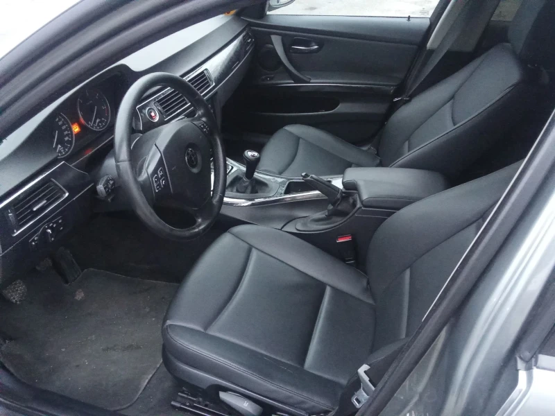 BMW 320 Face лизинг, снимка 12 - Автомобили и джипове - 53459139