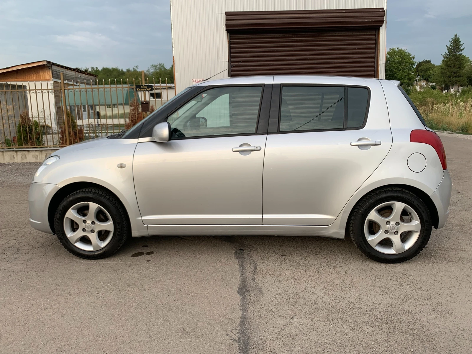 Suzuki Swift 1.3VVTI* AVTOMATIK - изображение 2