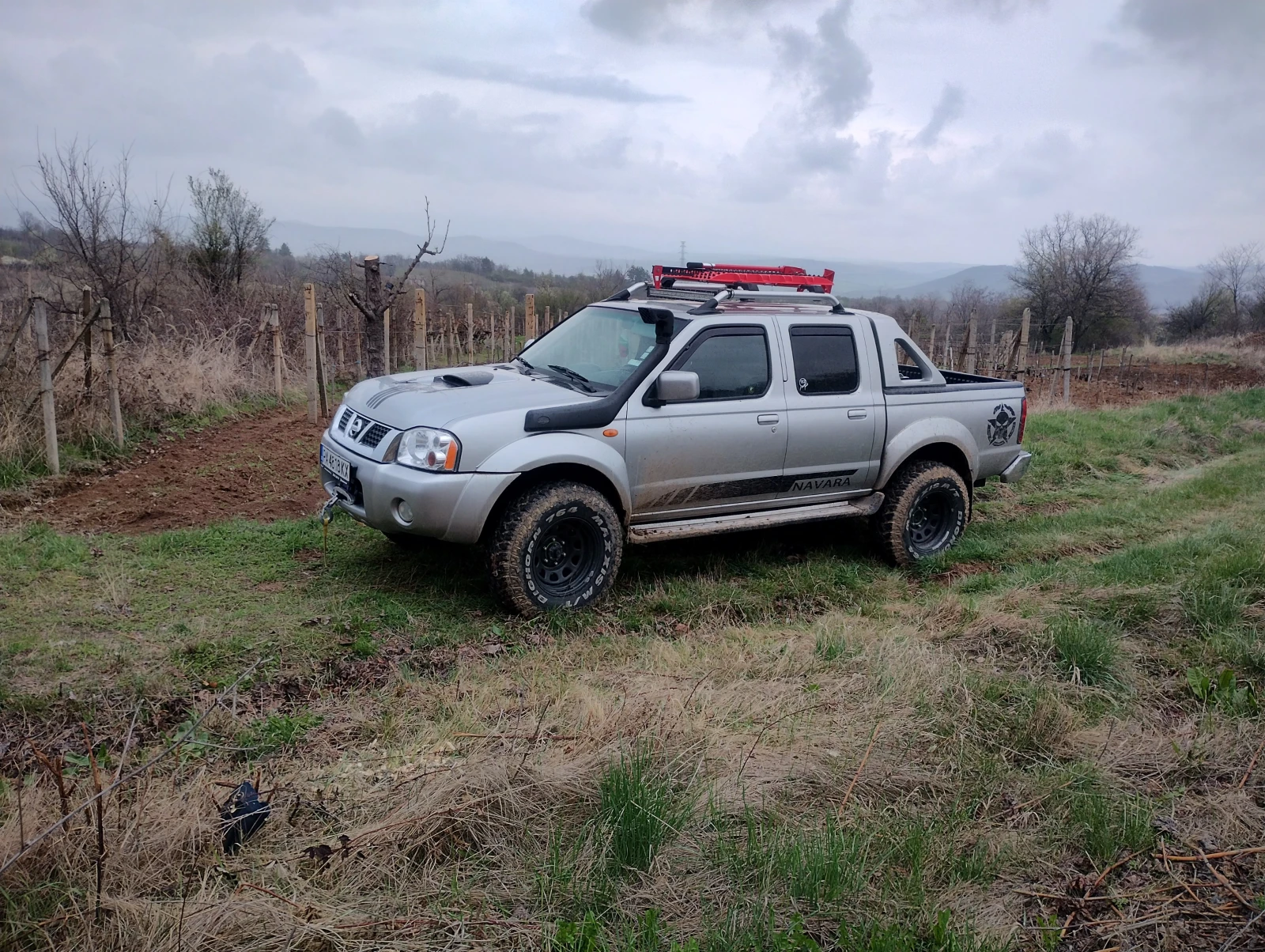Nissan Navara 2.5 - изображение 4