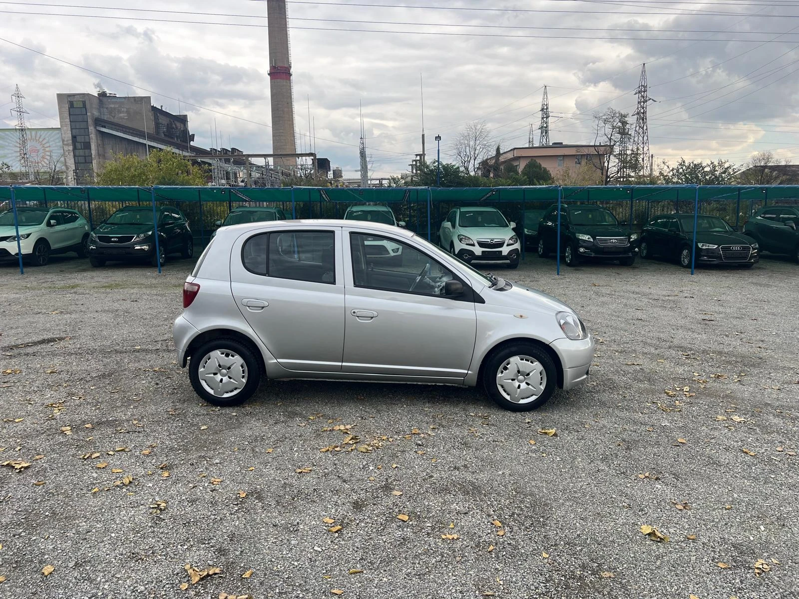 Toyota Yaris 1, 3VVT-i 90к.с. КЛИМАТИК - изображение 4