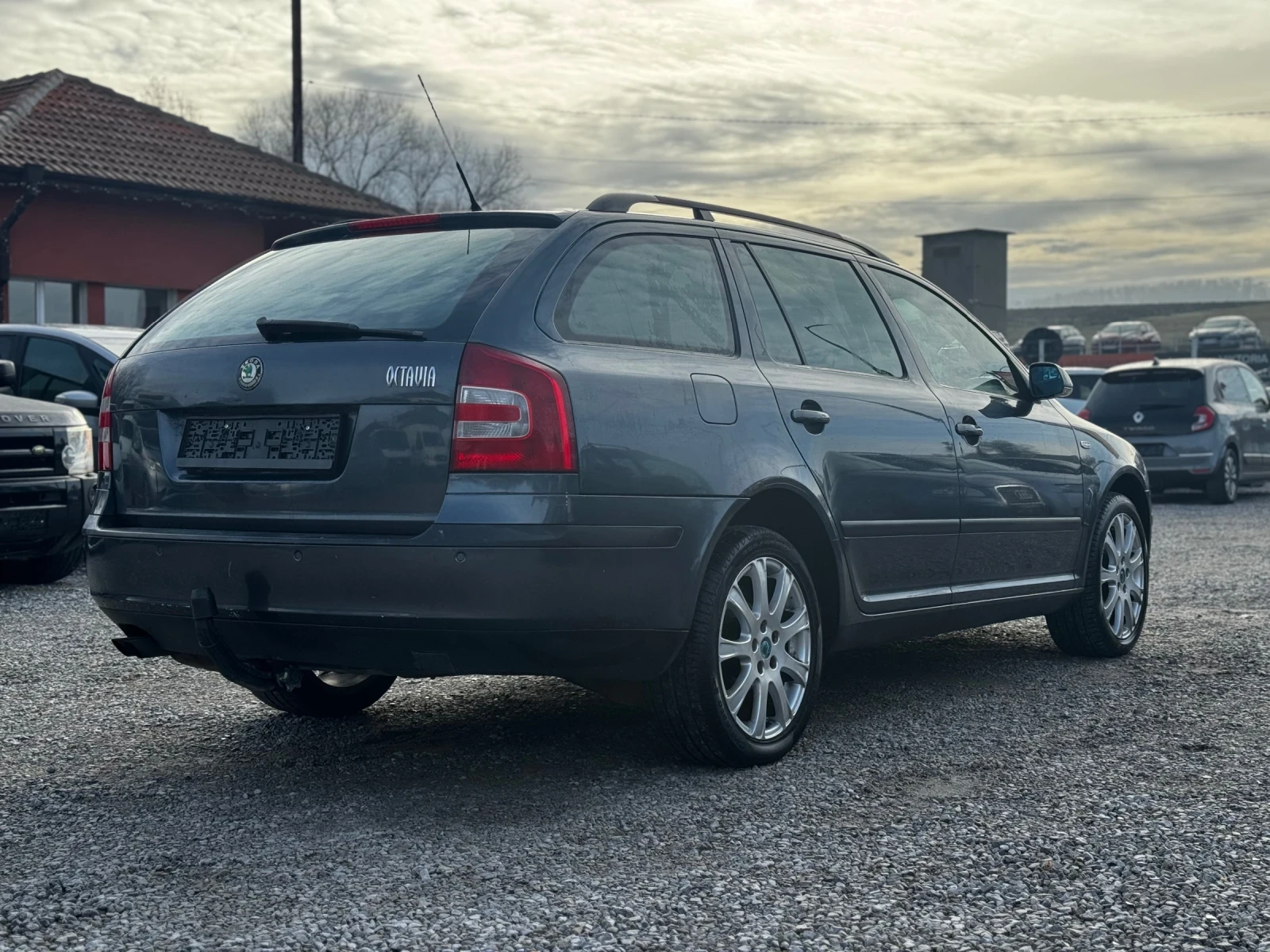 Skoda Octavia 2.0BMM/4x4/140kc/Laurin & Klement | Mobile.bg   6