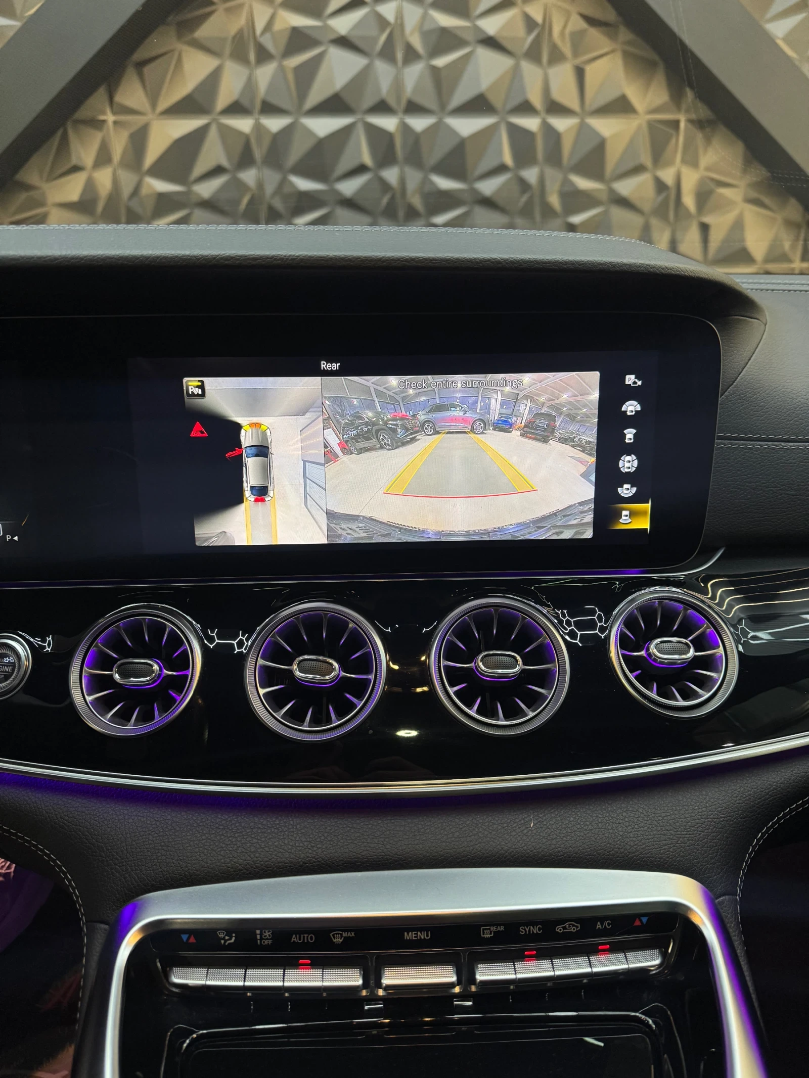 Mercedes-Benz GT 43 AMG 4 MATIC+ * Шибедах * BURMESTER *  - изображение 10