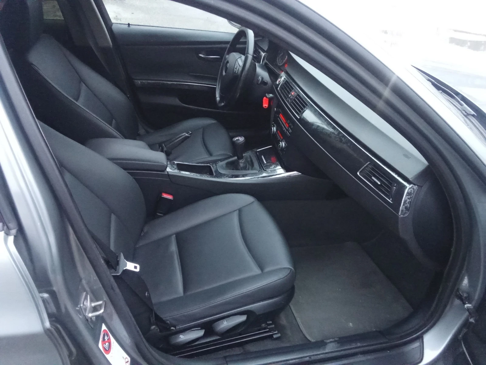 BMW 320 Face лизинг, снимка 10 - Автомобили и джипове - 53459139