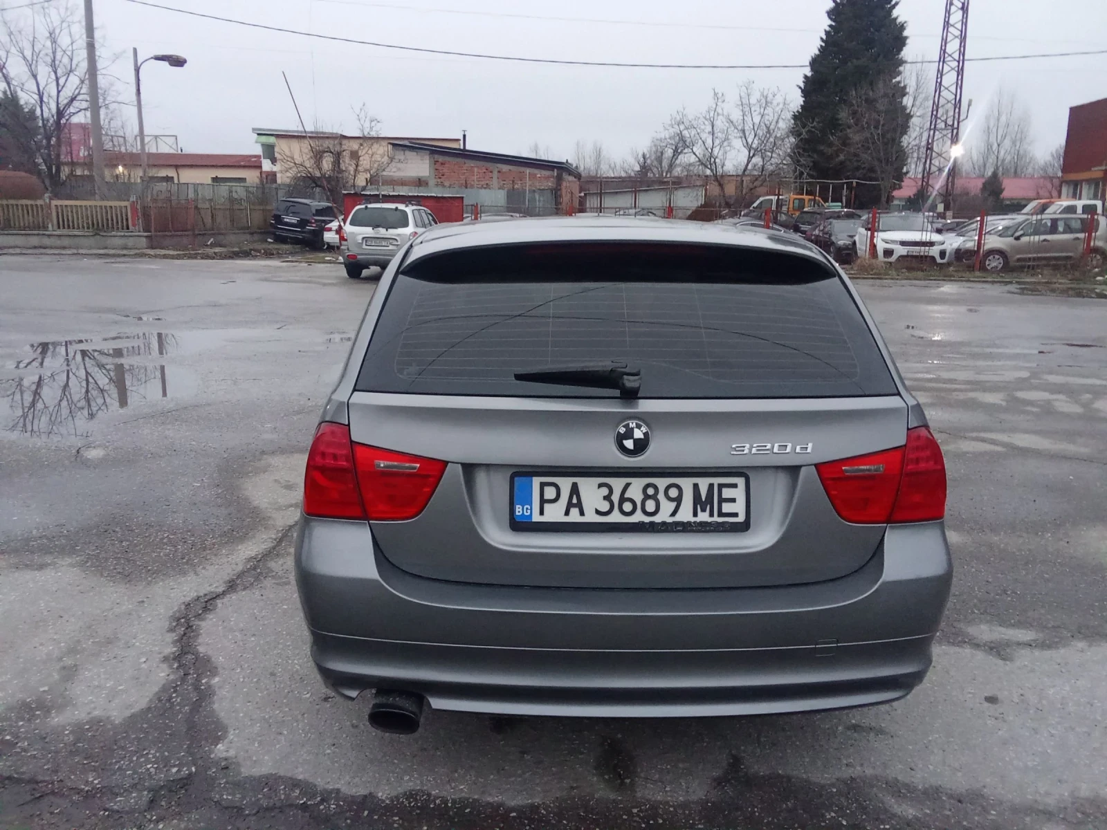BMW 320 Face лизинг, снимка 5 - Автомобили и джипове - 53459139