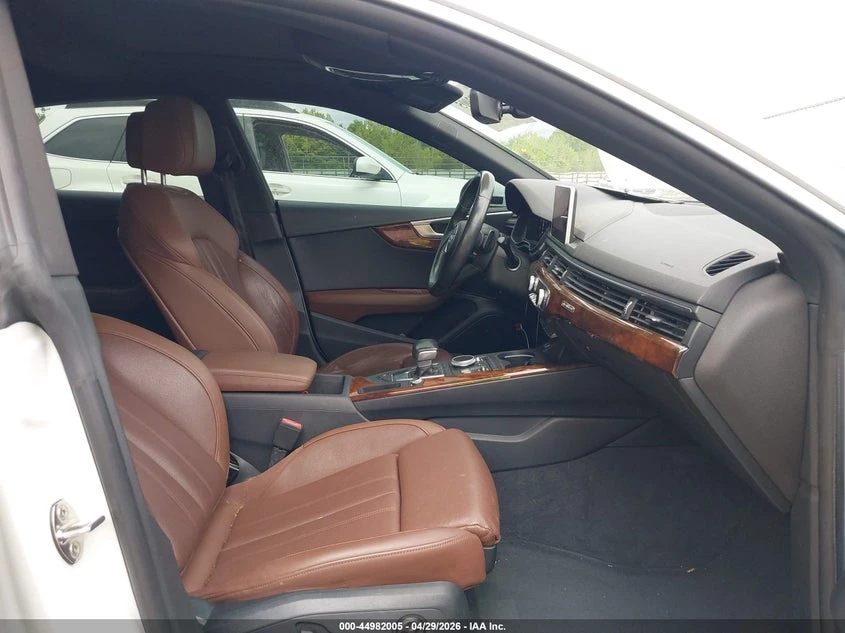 Audi A5 * 2.0T* Premium* , снимка 3 - Автомобили и джипове - 54518342