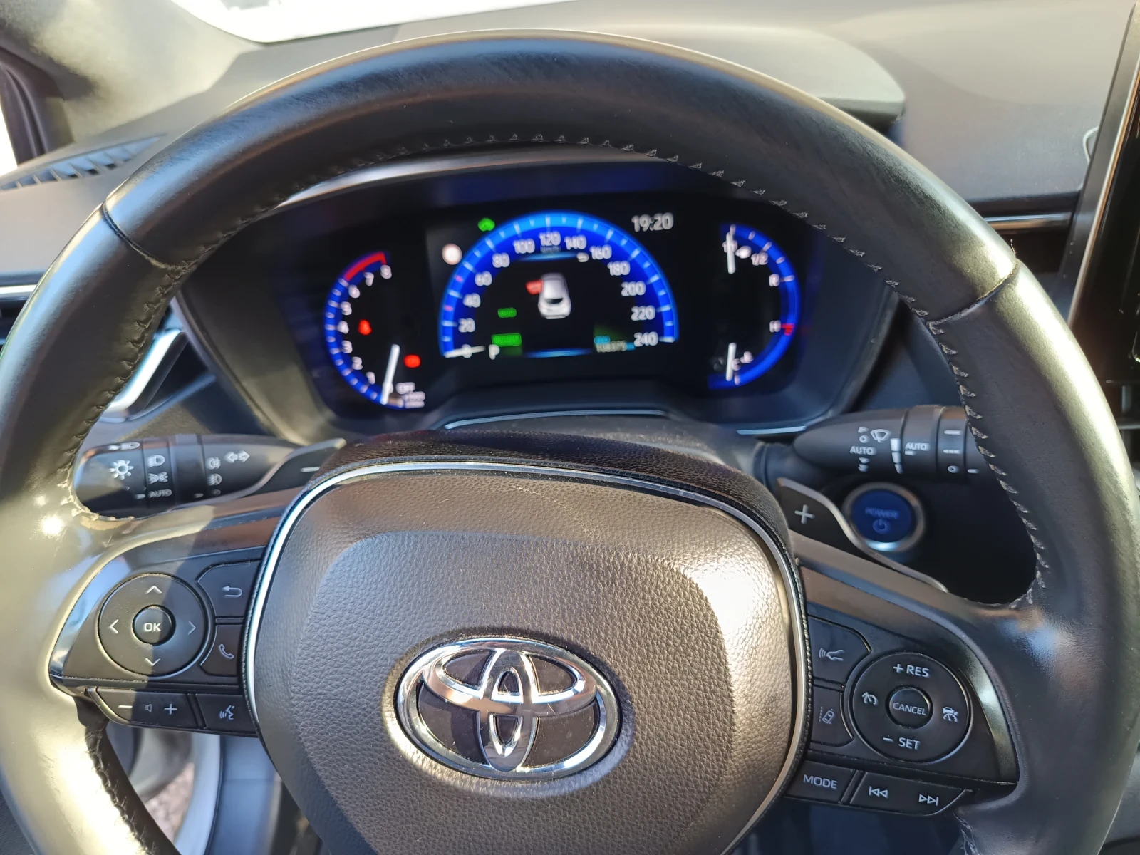 Toyota Corolla HB 2.0 HSD COLLECTION , снимка 13 - Автомобили и джипове - 54577281