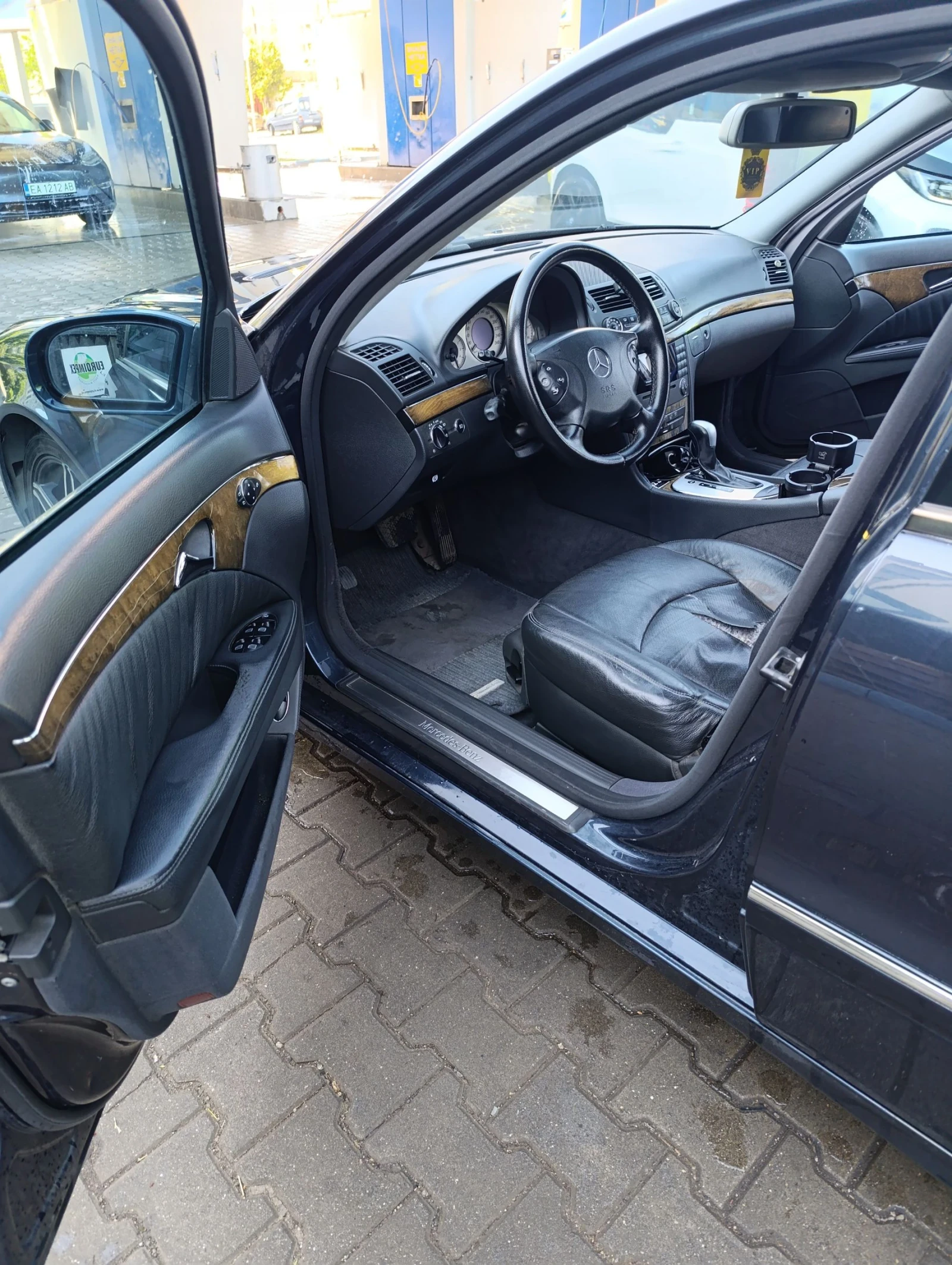 Mercedes-Benz E 270, снимка 8 - Автомобили и джипове - 55127994