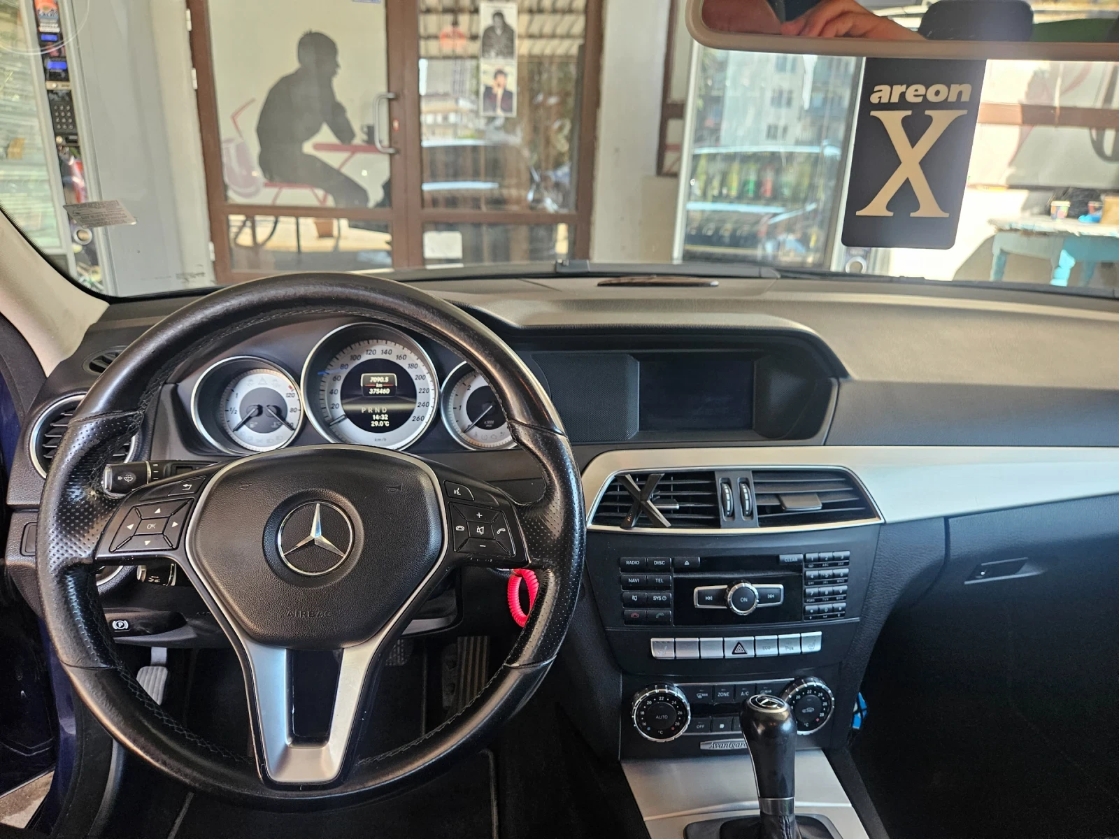 Mercedes-Benz C 220 2200, снимка 9 - Автомобили и джипове - 55779766