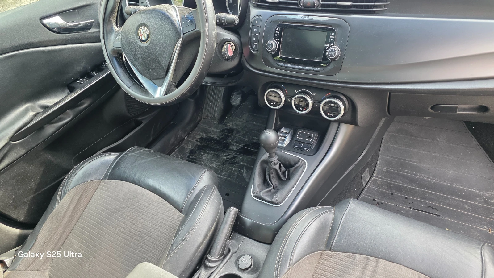 Alfa Romeo Giulietta 1.6d Full, снимка 8 - Автомобили и джипове - 56202472