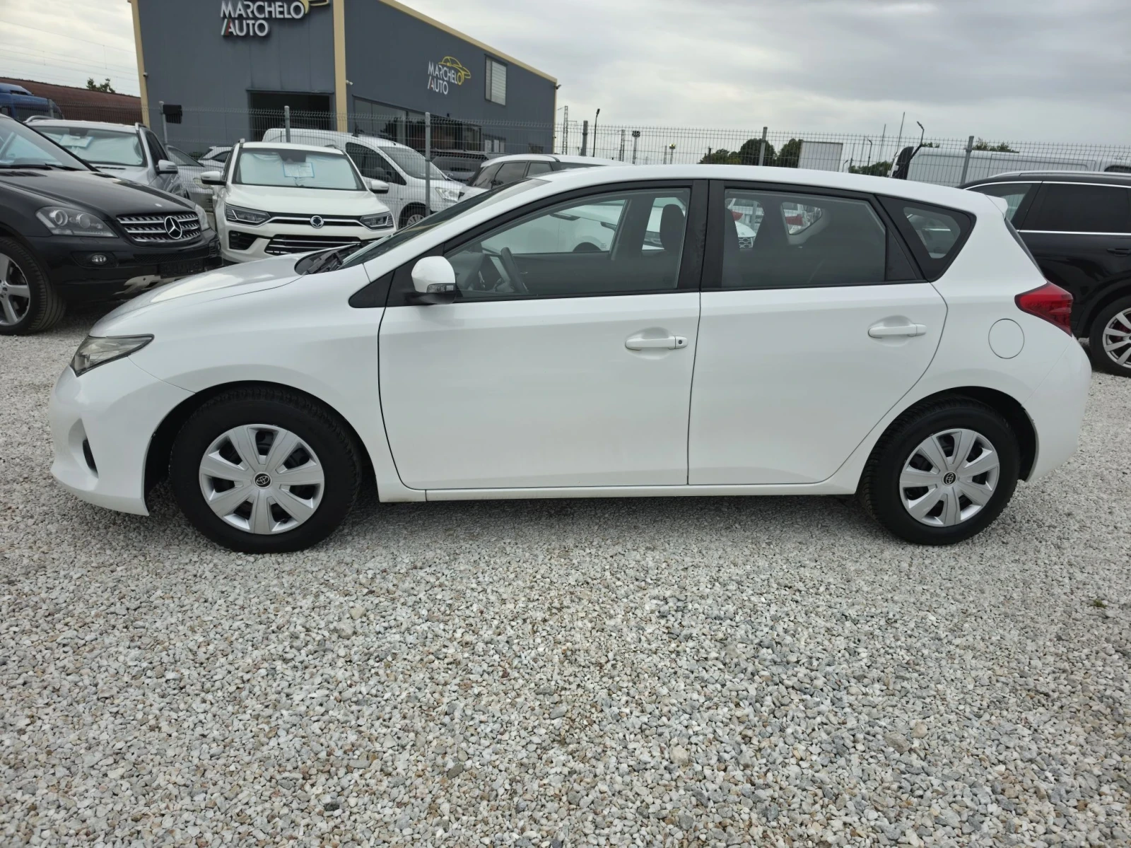 Toyota Auris 1.4/90 ���� / 6 �������� | Mobile.bg � ����������� 8