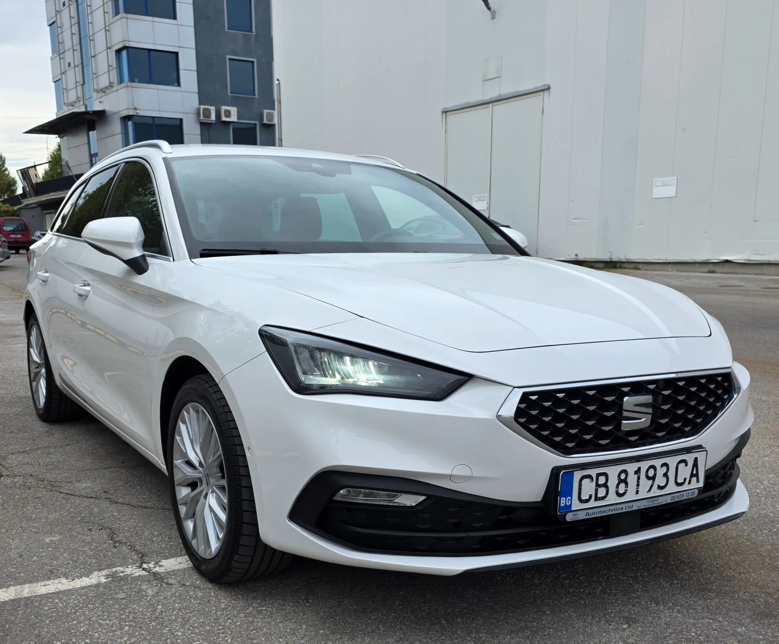 Seat Leon XCELLANCE, снимка 3 - Автомобили и джипове - 56439507