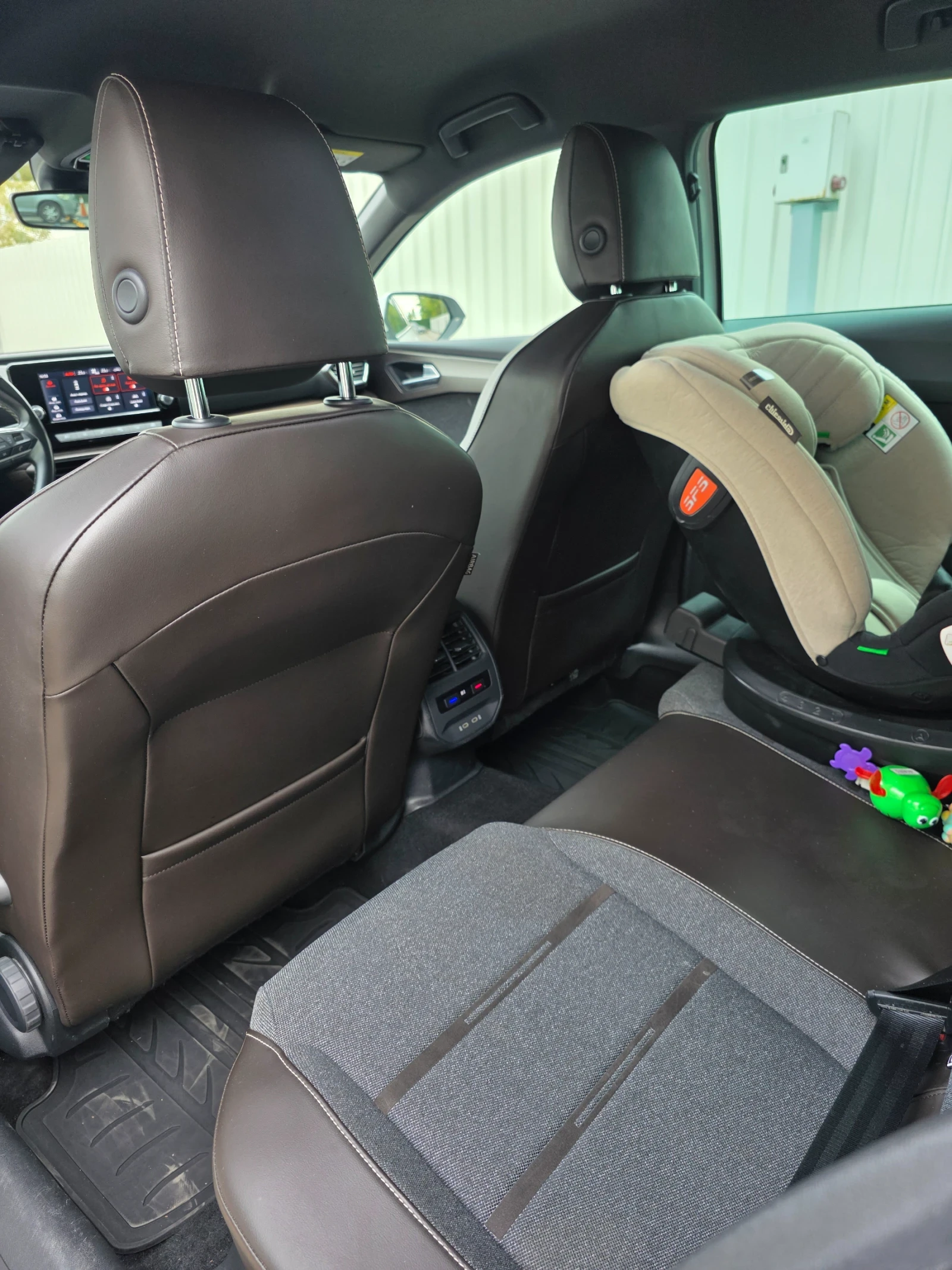 Seat Leon XCELLANCE, снимка 9 - Автомобили и джипове - 56439507