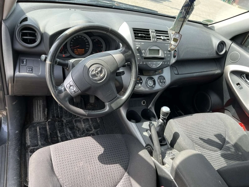 Toyota Rav4 2.2D/177hp, снимка 6 - Автомобили и джипове - 37751202