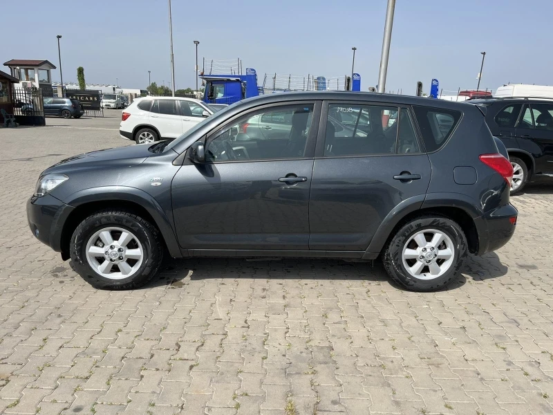 Toyota Rav4 2.2D/177hp, снимка 3 - Автомобили и джипове - 37751202