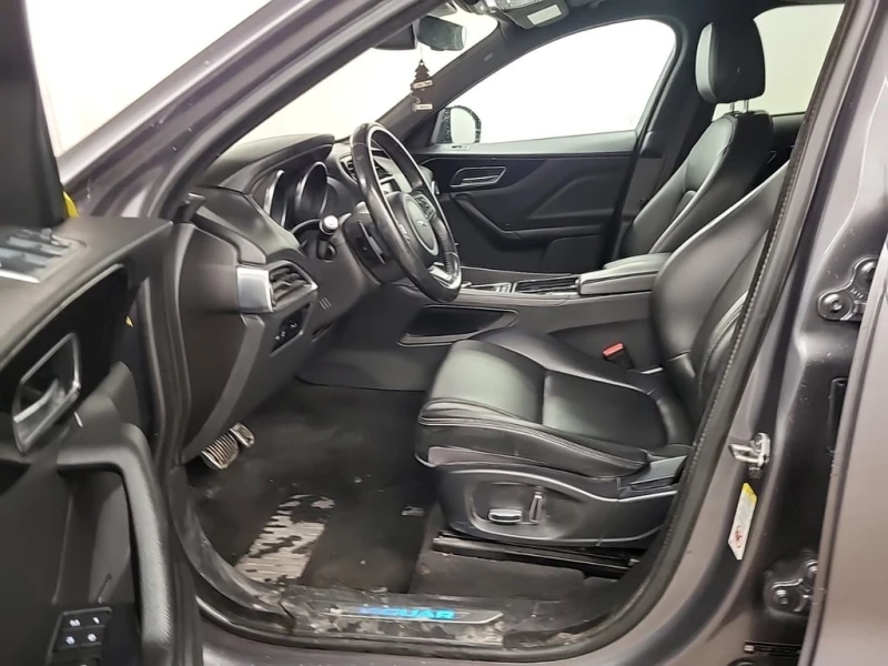 Jaguar F-PACE * PREMIUM * CARFAX * ФИНАНСИРАНЕ, снимка 14 - Автомобили и джипове - 53325034