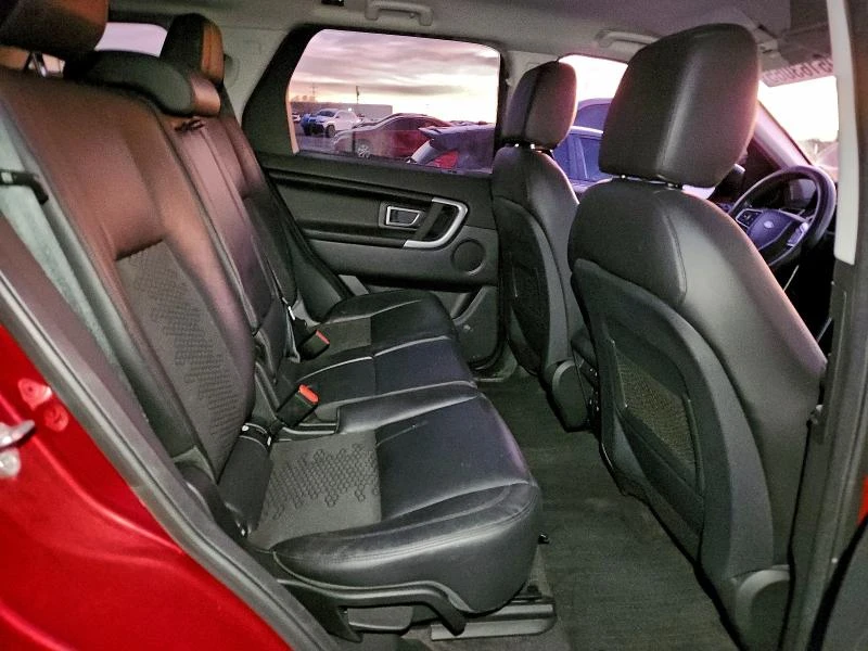 Land Rover Discovery Sport Кожа* Подгрев* Keyless* NAVI* Фиксирана цена, снимка 11 - Автомобили и джипове - 53286571