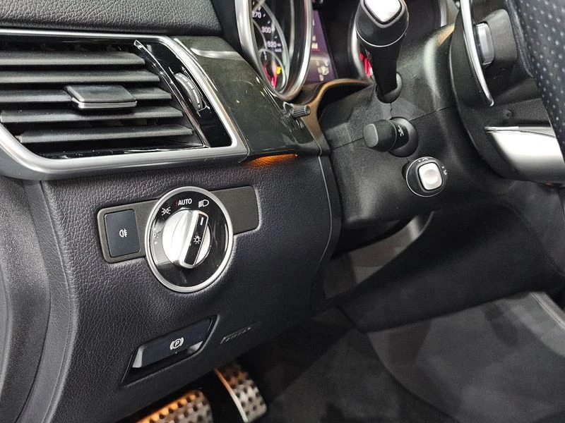 Mercedes-Benz GLE 63 AMG 4MATIC* HARMAN KARDON* DISTRONIC* 360* TV* PANO* , снимка 17 - Автомобили и джипове - 55336240