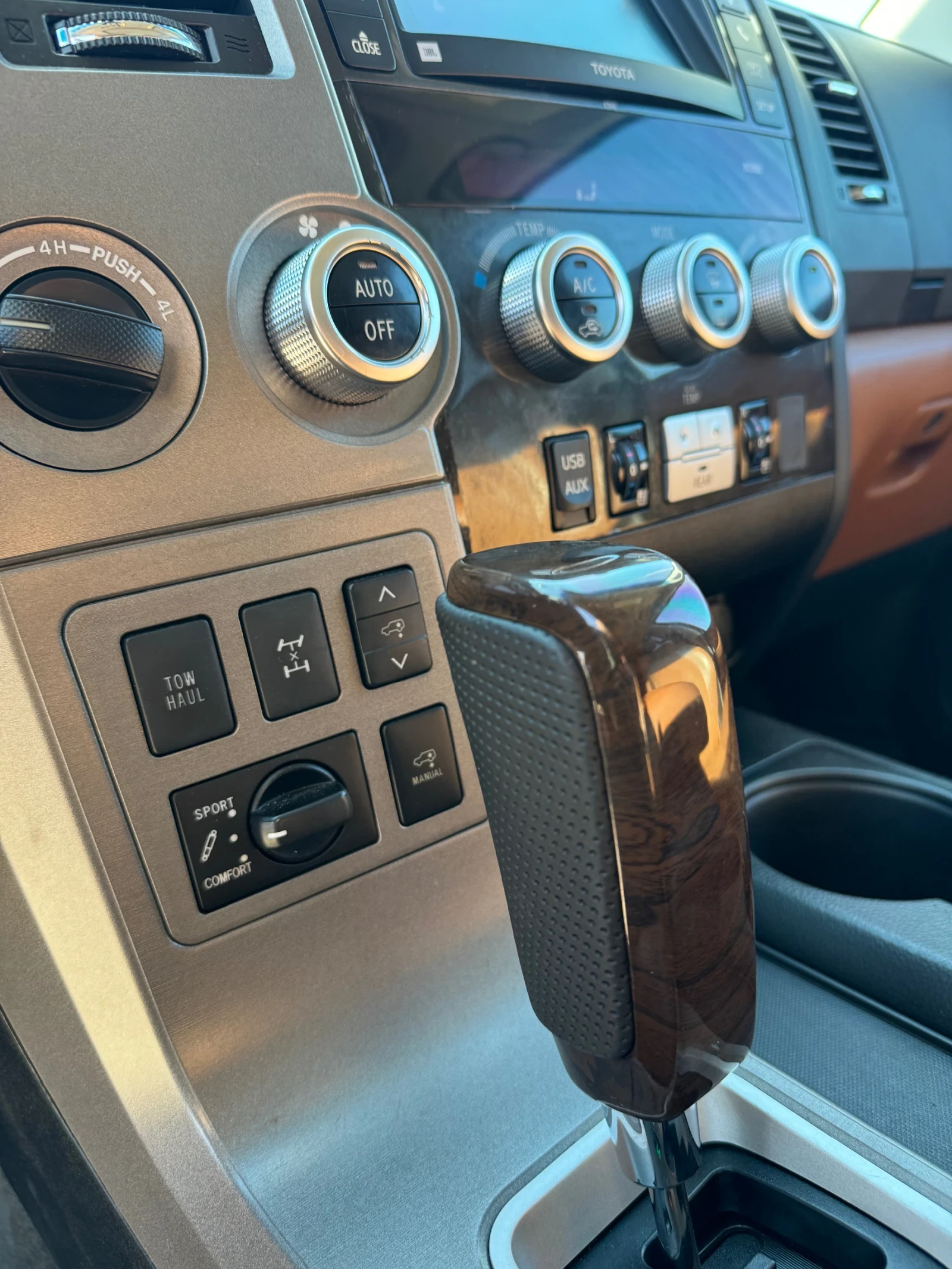 Toyota Sequoia 5.7 Platinum 4x4 LPG | Mobile.bg   10