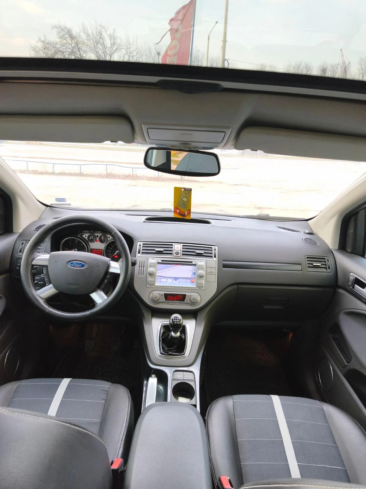 Ford Kuga, снимка 16 - Автомобили и джипове - 53749719