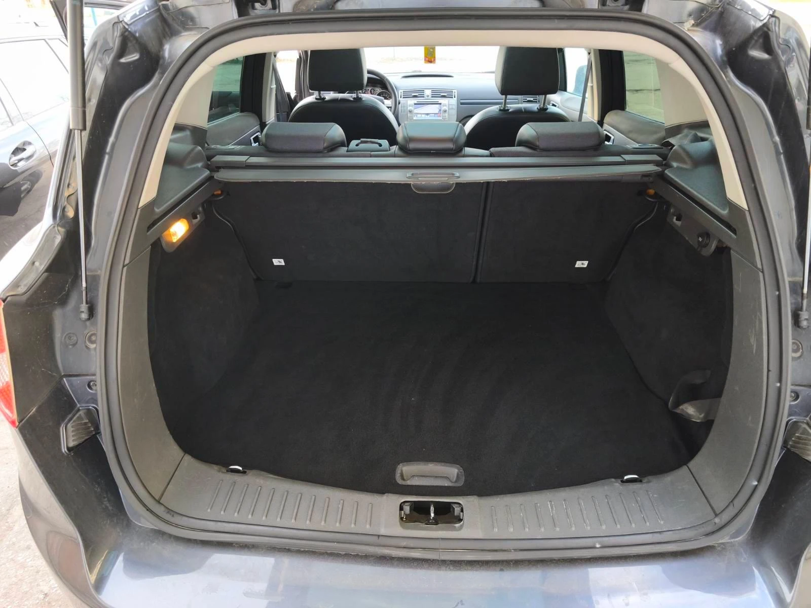 Ford Kuga, снимка 13 - Автомобили и джипове - 53749719