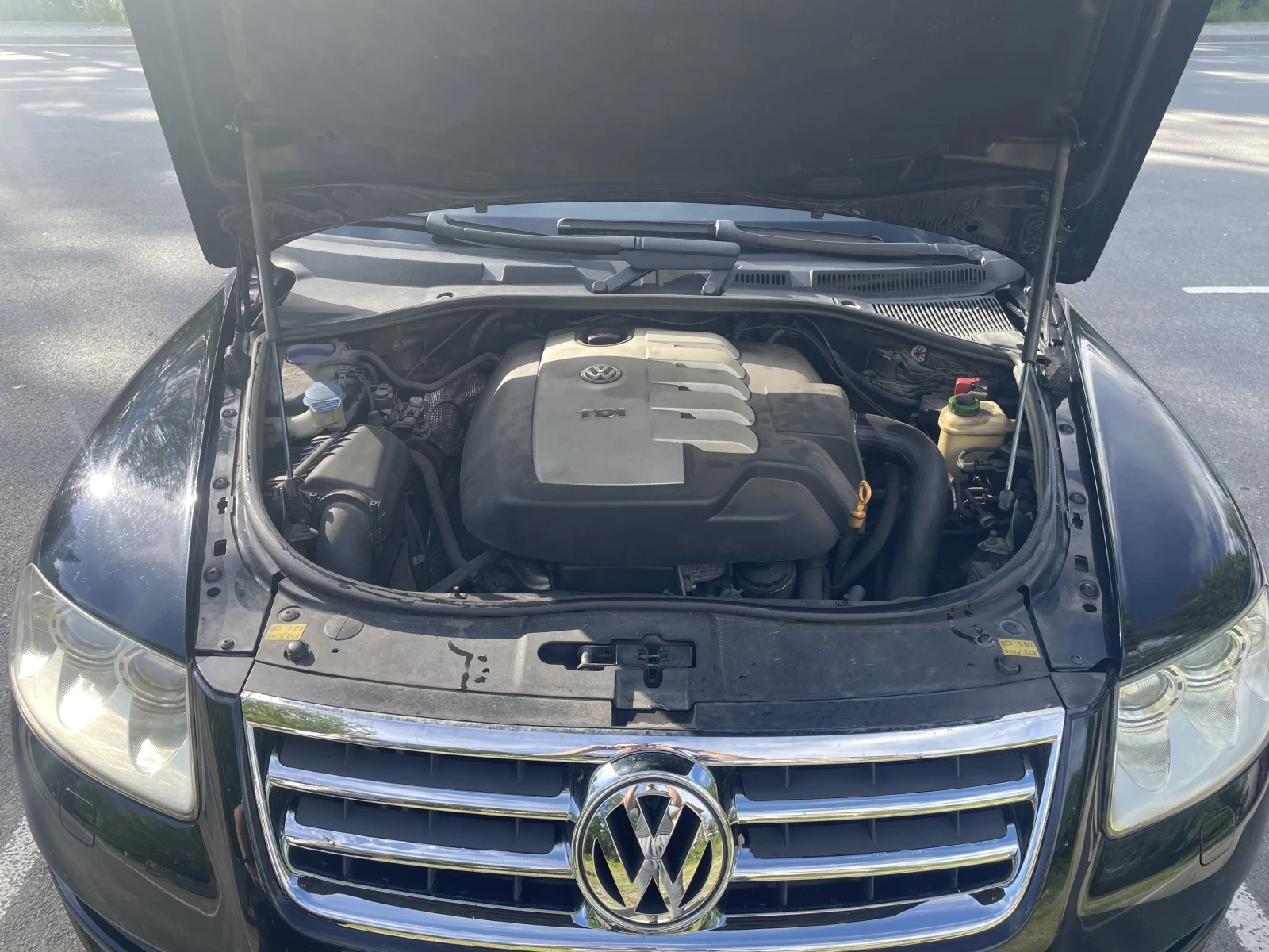 VW Touareg, снимка 9 - Автомобили и джипове - 54768347