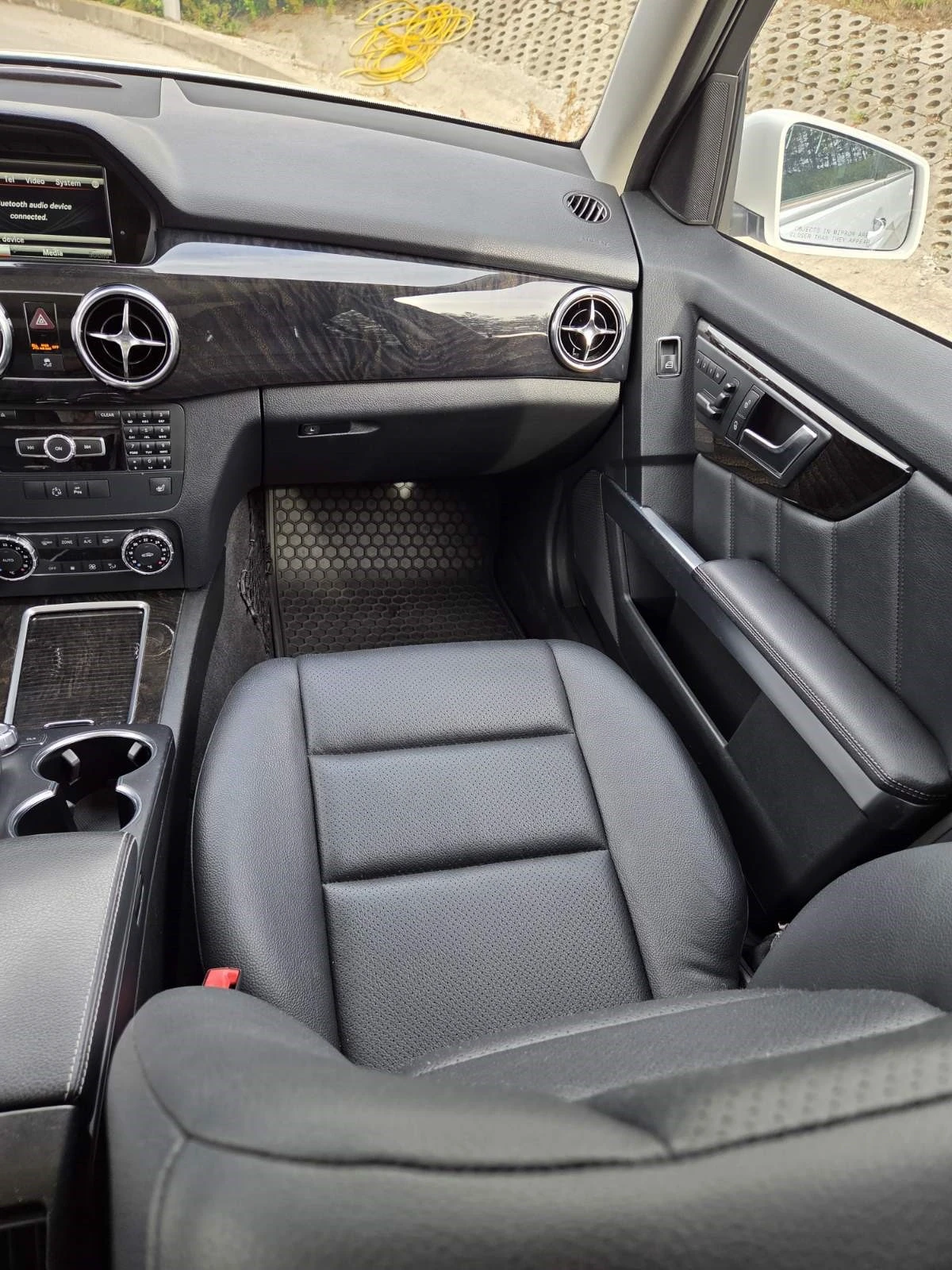 Mercedes-Benz GLK GLK250 4matic, снимка 12 - Автомобили и джипове - 55139069